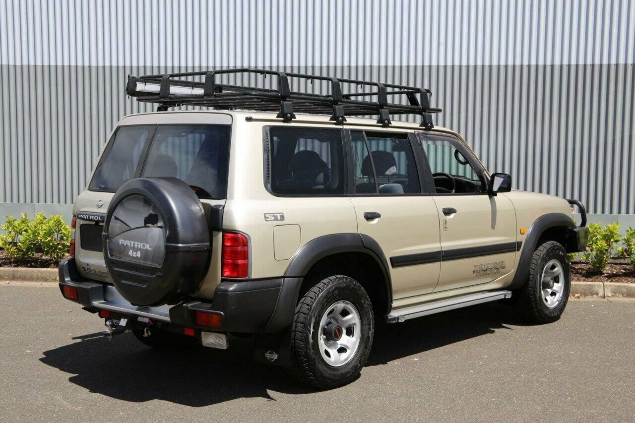 2001 NISSAN PATROL GU II ST (4x4) 5 SP MANUAL 4x4 4D WAGON