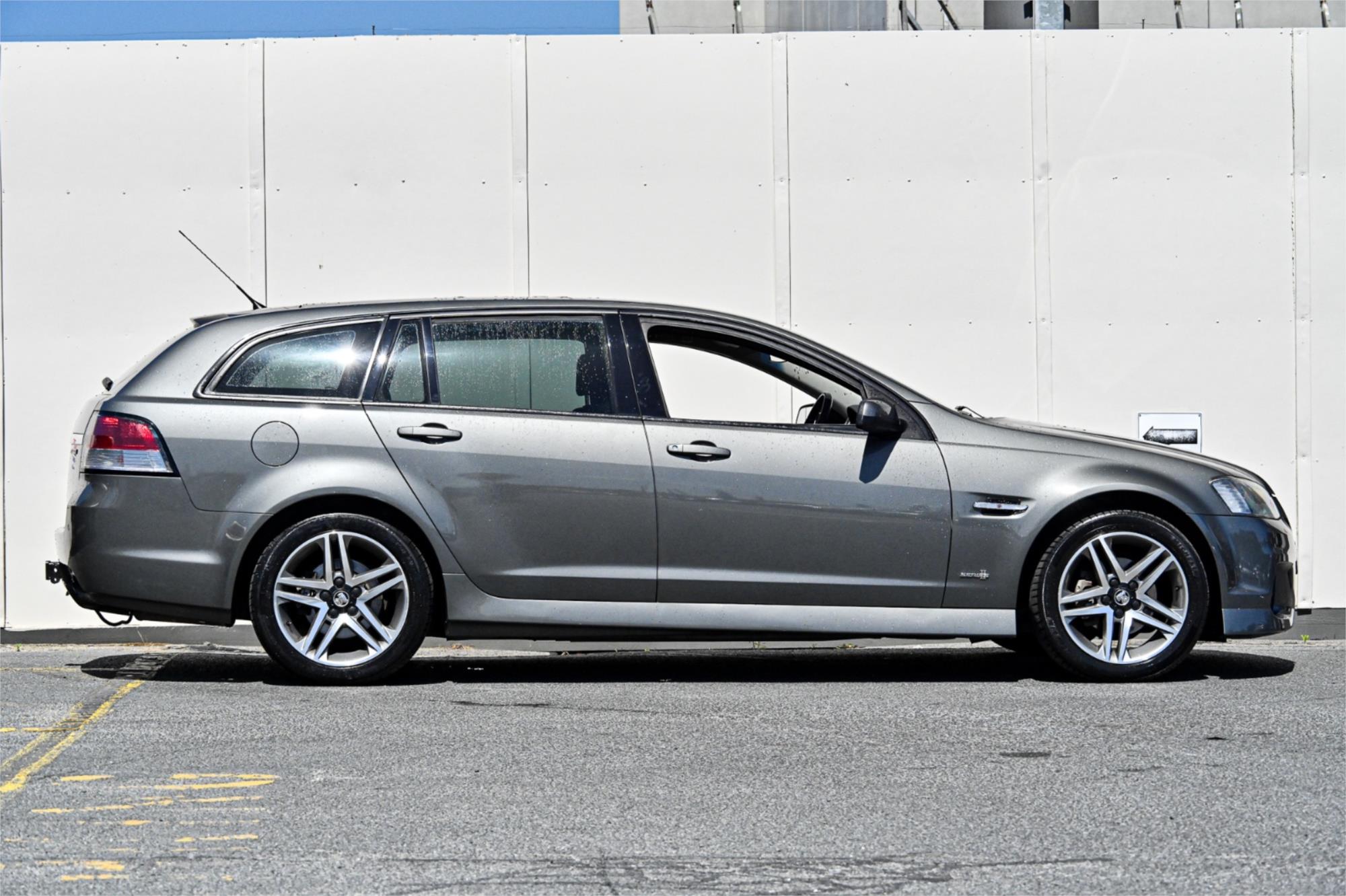 2011 HOLDEN COMMODORE VE II SV6 SPORTS AUTOMATIC WAGON