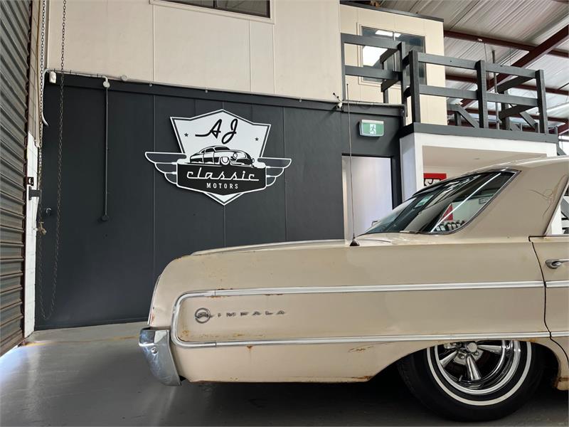 1964 CHEVROLET IMPALA 2 SP AUTOMATIC 4D HARDTOP