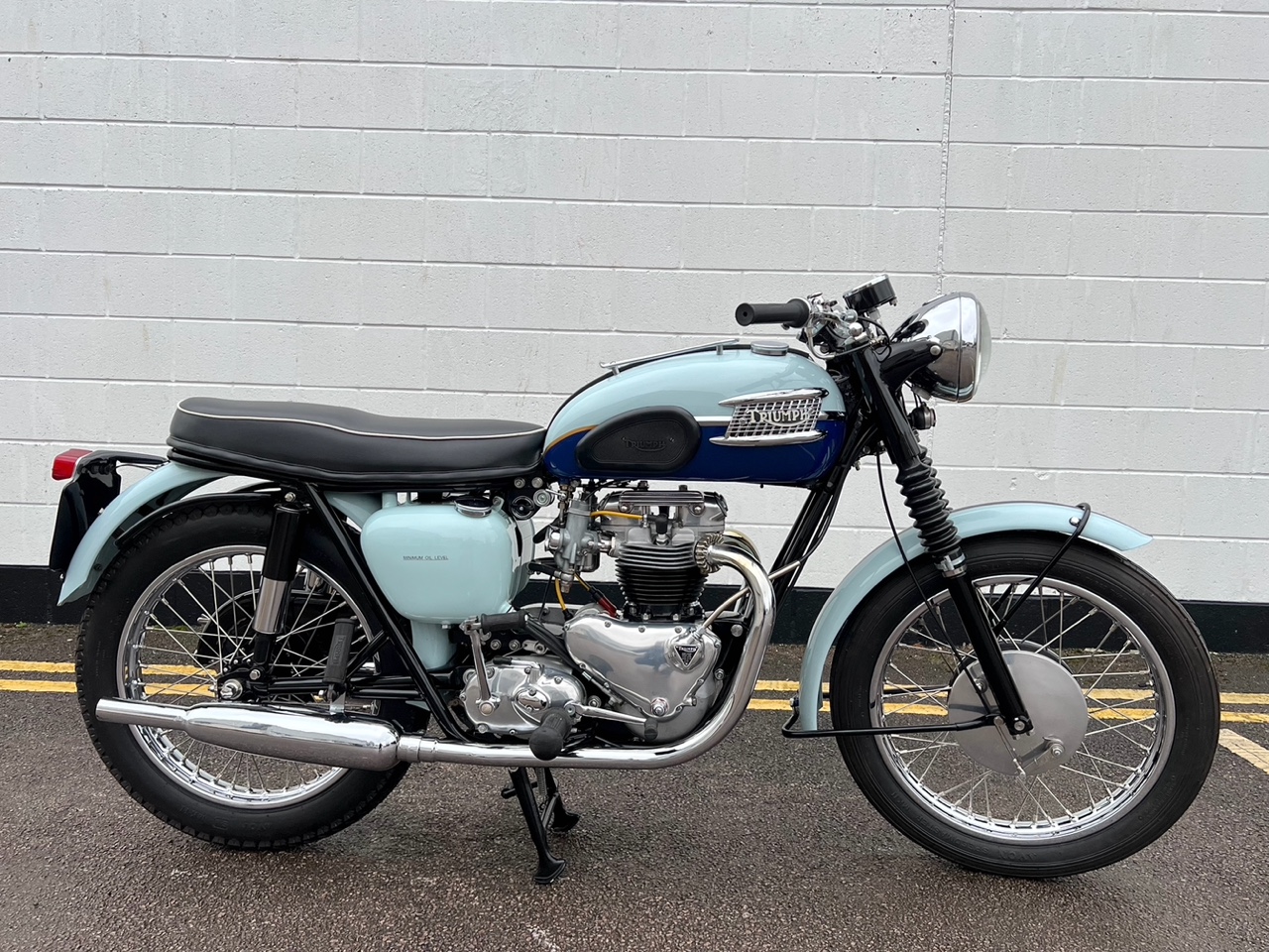 1960 TRIUMPH BONNEVILLE T120 ROAD