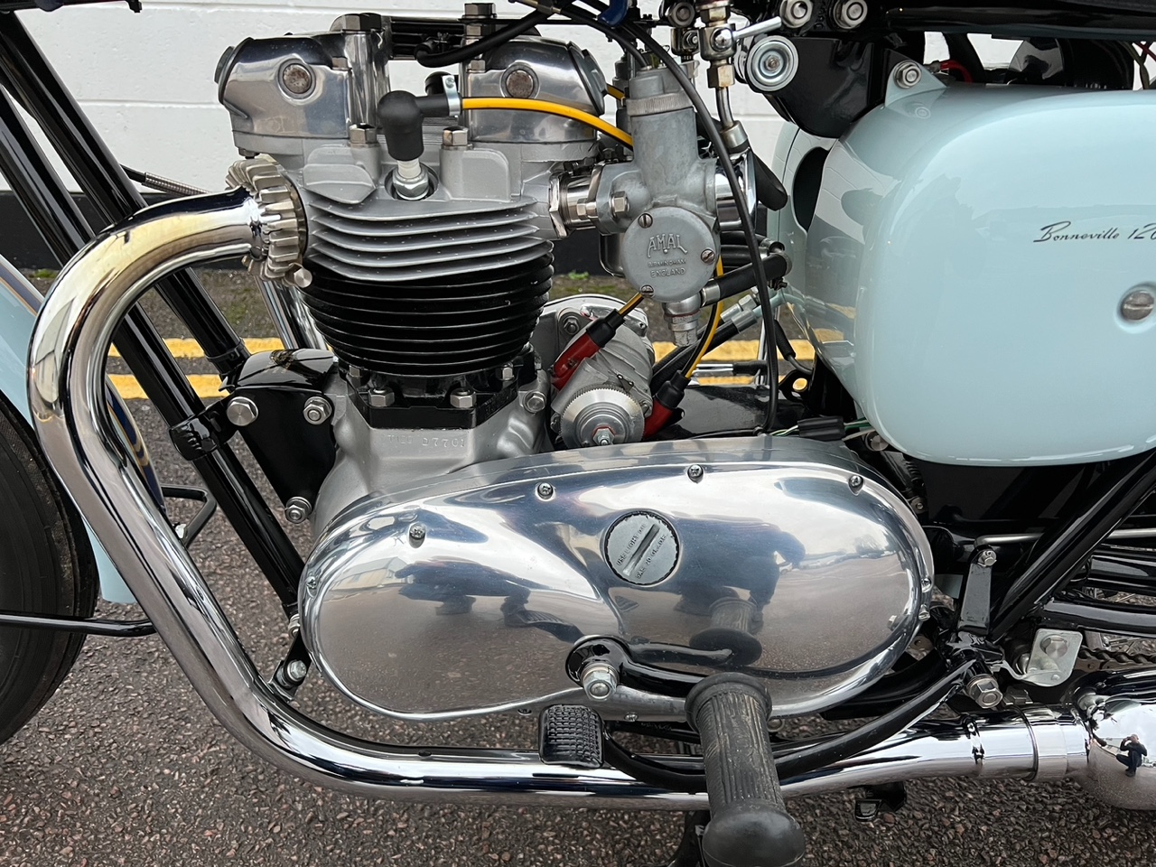 1960 TRIUMPH BONNEVILLE T120 ROAD