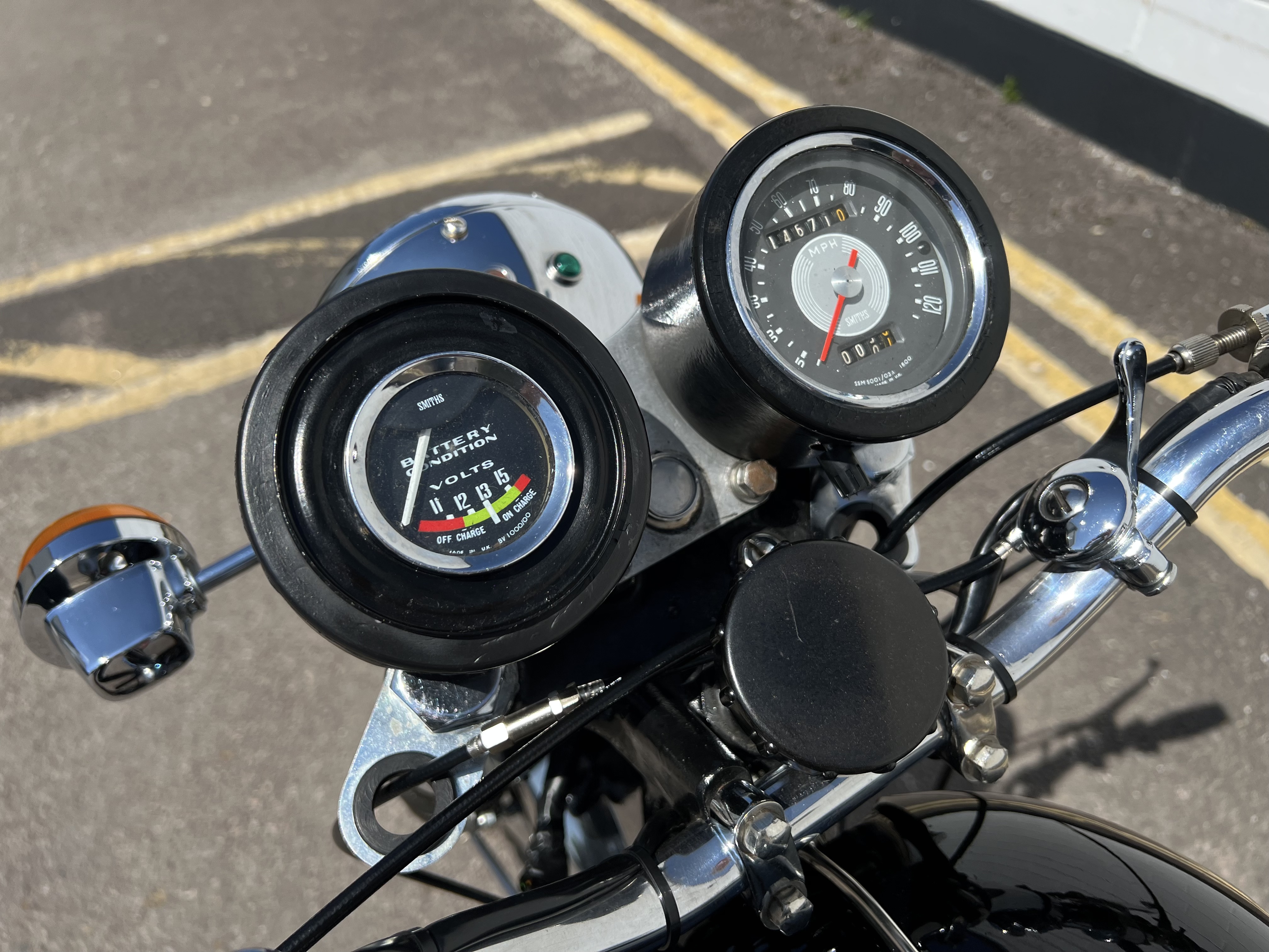 1964 BSA A65 THUNDERBOLT ROAD