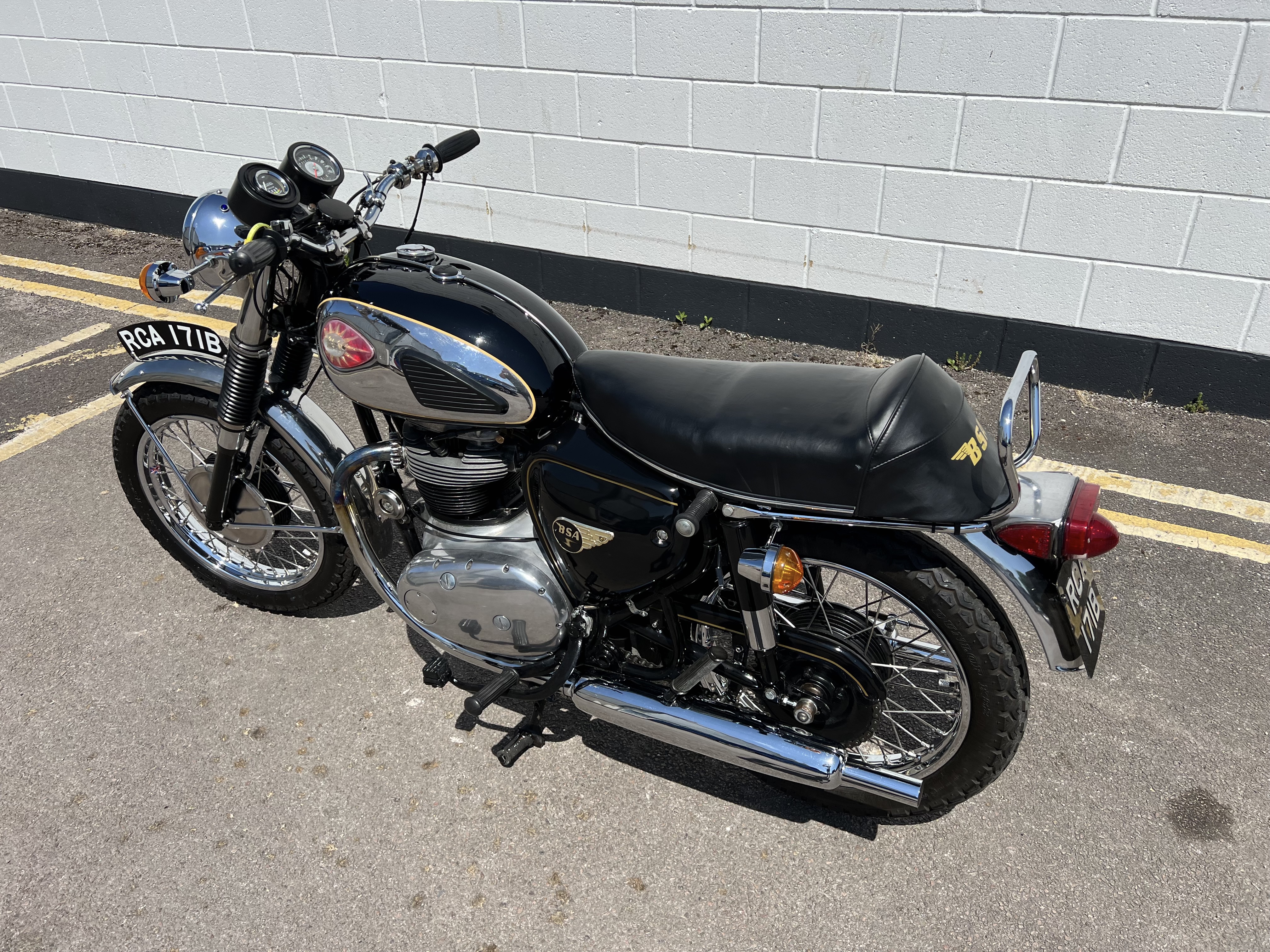 1964 BSA A65 THUNDERBOLT ROAD