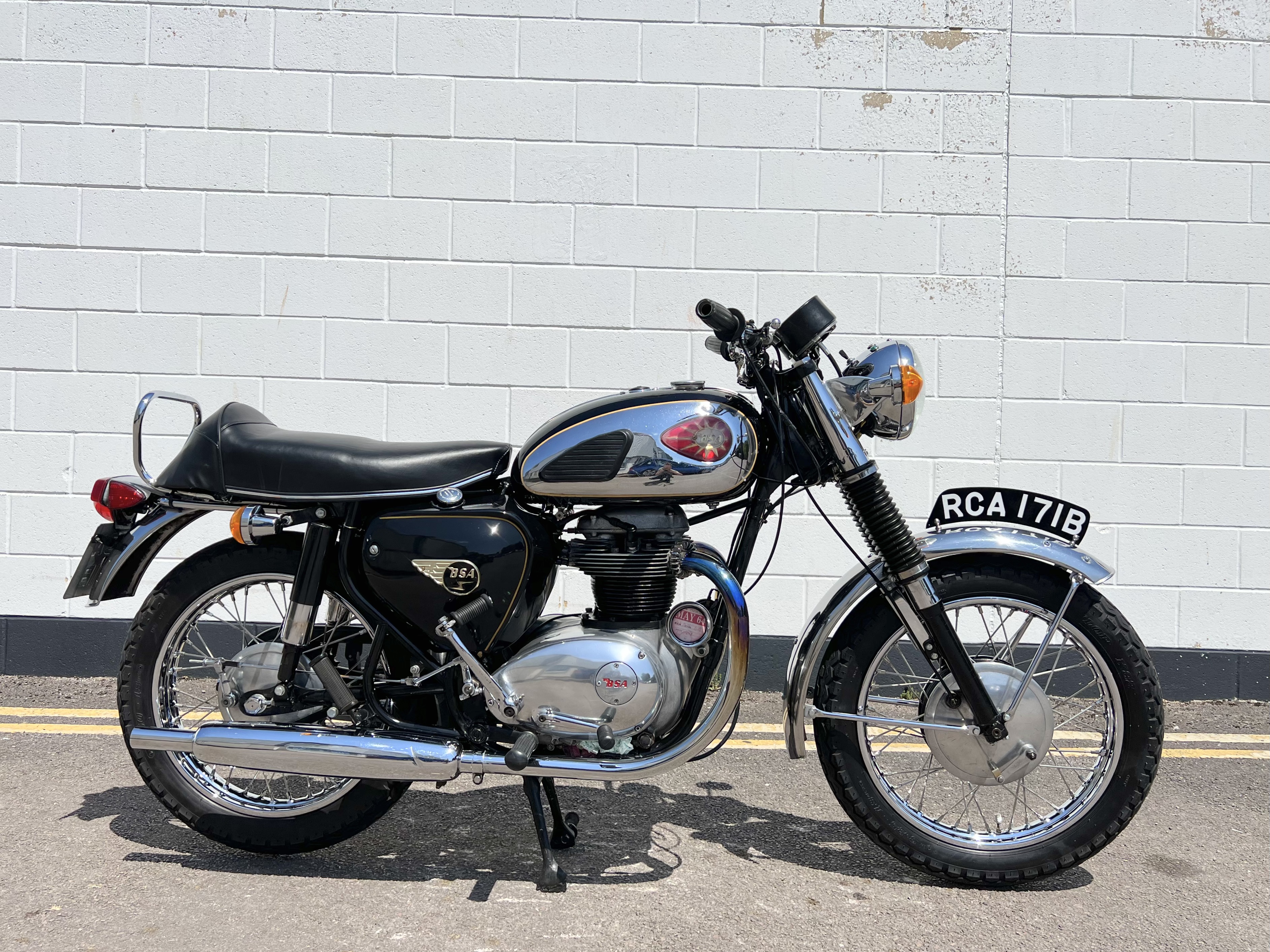 1964 BSA A65 THUNDERBOLT ROAD