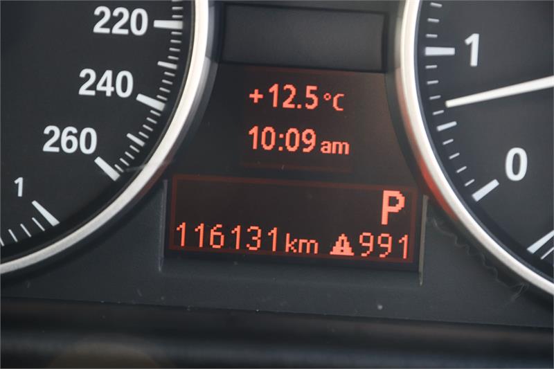 2011 BMW 3 SERIES E90 320I SPORTS AUTOMATIC SEDAN