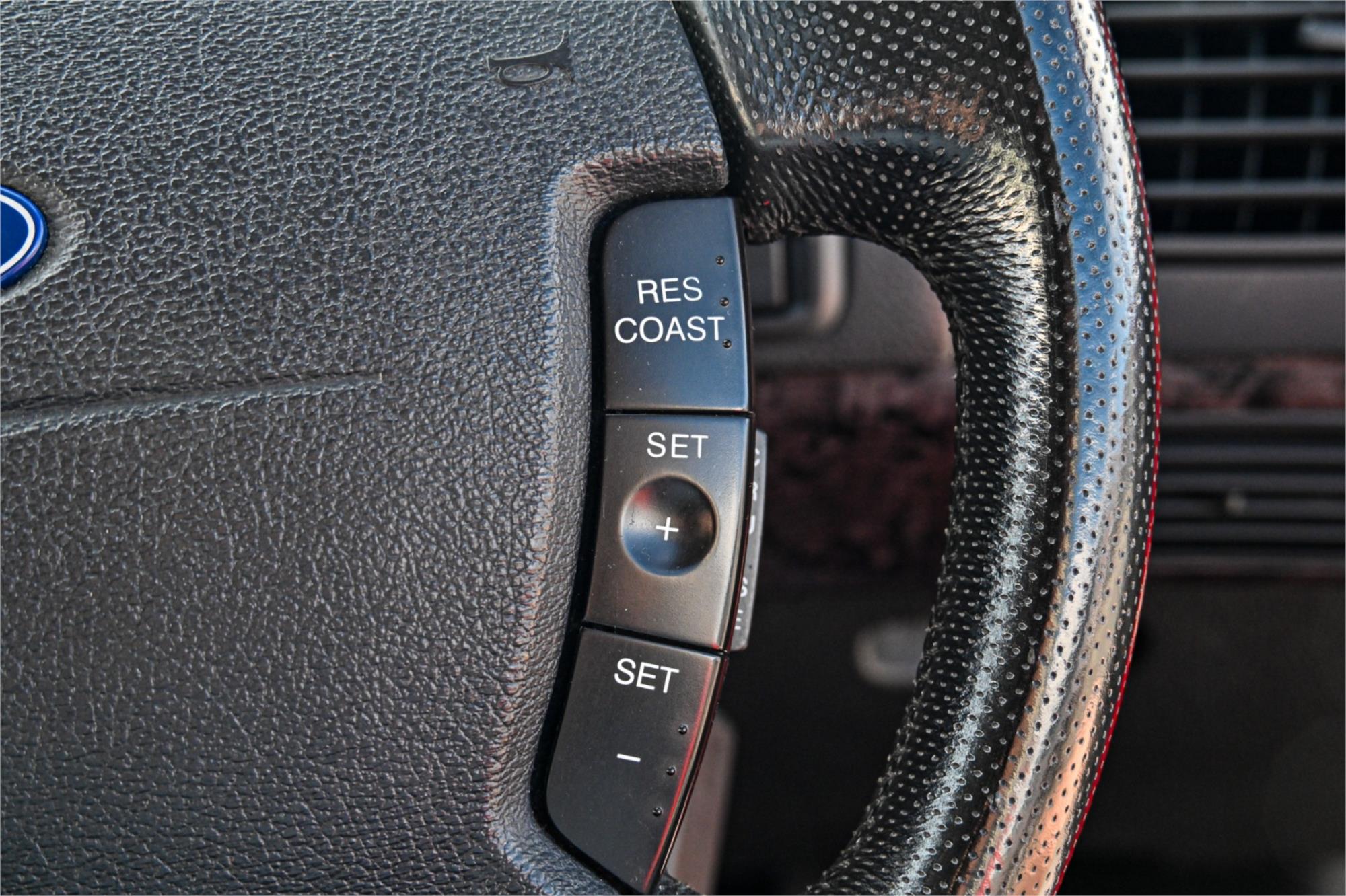 2004 FORD FALCON BA XR8 SPORTS AUTOMATIC SEDAN
