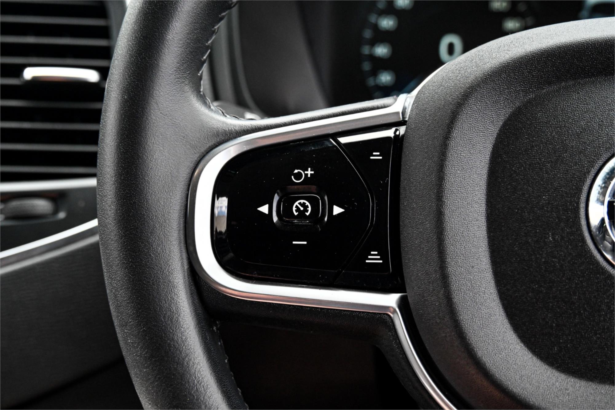 2015 VOLVO XC90 256 MY16 D5 2.0 R-DESIGN 8 SP AUTOMATIC 4D WAGON