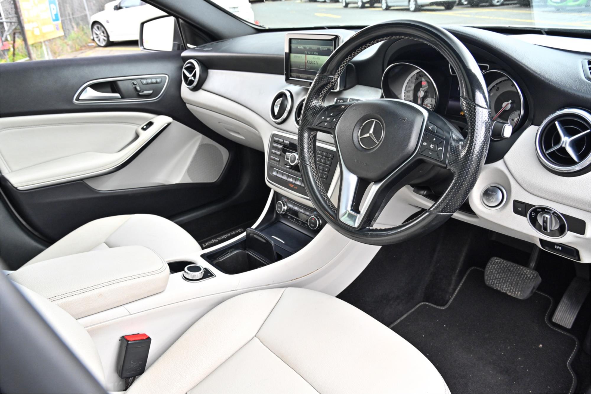 2015 MERCEDES-BENZ GLA-CLASS X156 GLA200 CDI SPORTS AUTOMATIC DUAL CLUTCH WAGON