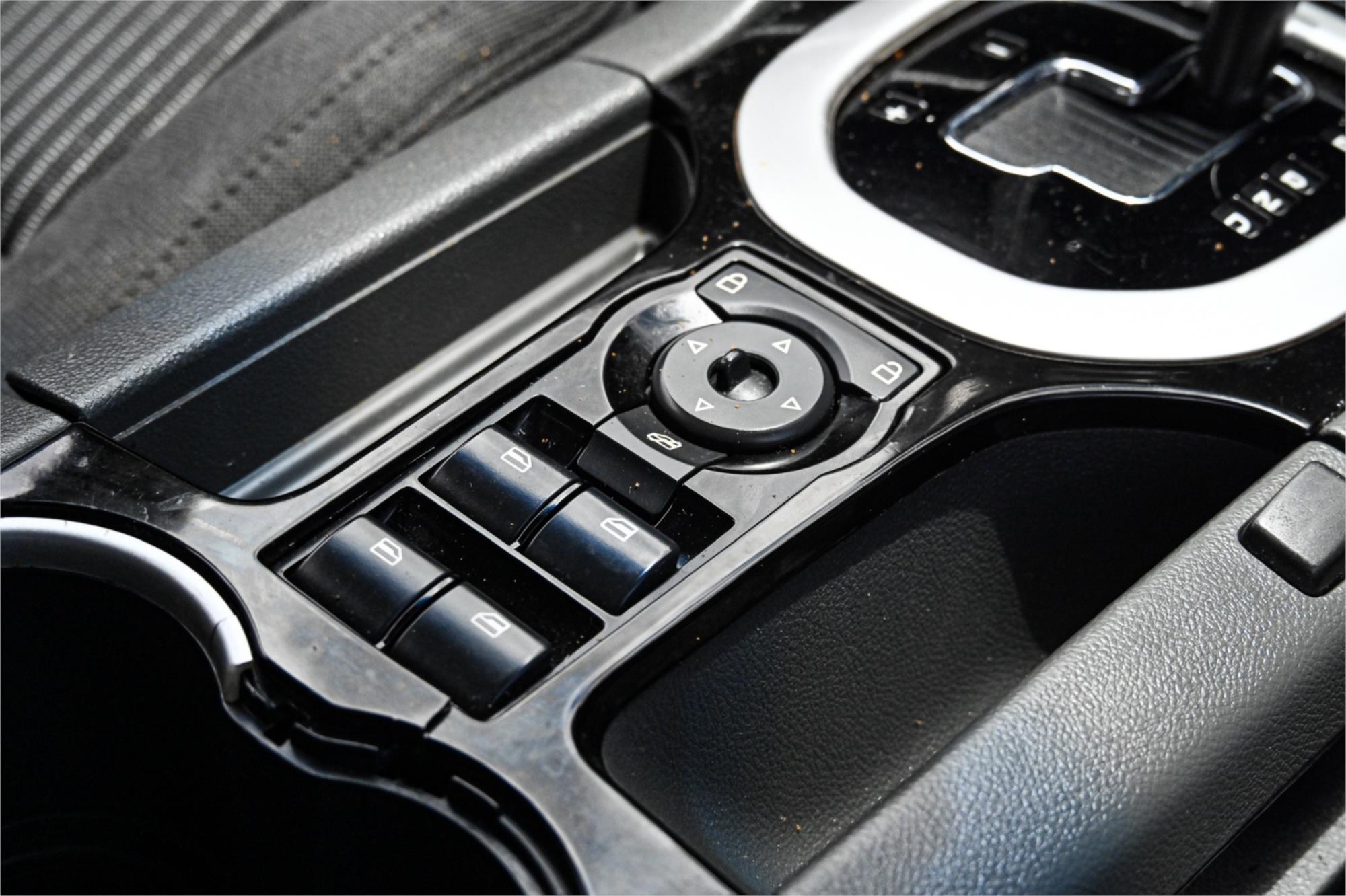 2013 HOLDEN COMMODORE VE II SV6 SPORTS AUTOMATIC WAGON