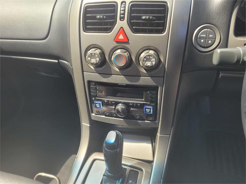 2006 HOLDEN COMMODORE VZ SV6 SPORTS AUTOMATIC SEDAN