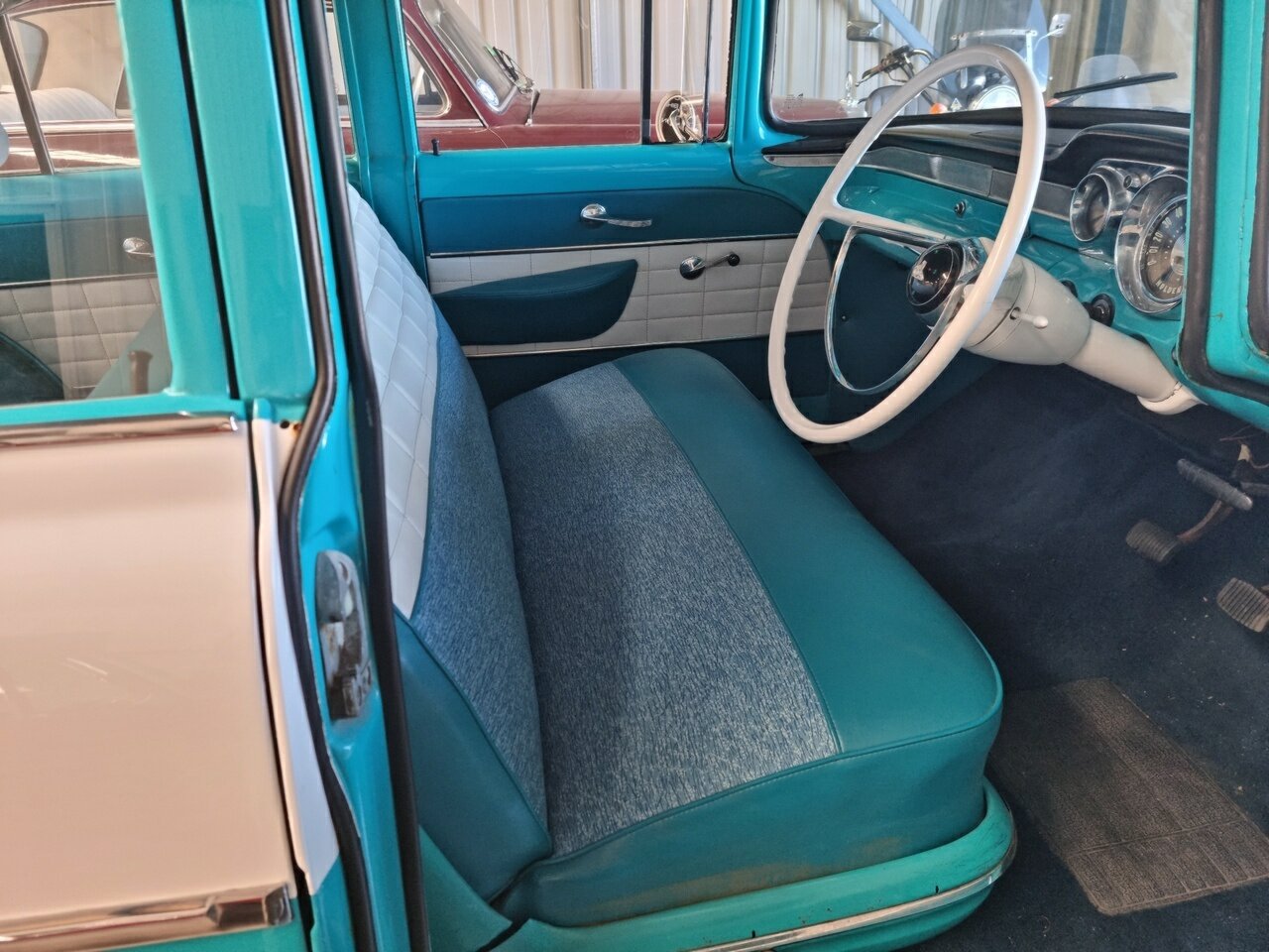 1960 HOLDEN FB SPECIAL 4D SEDAN