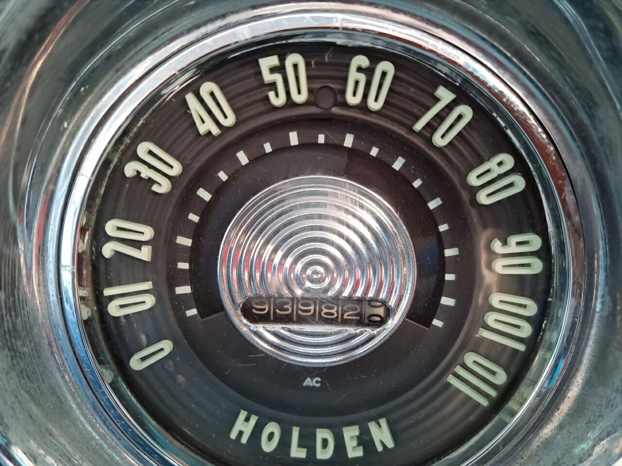 1960 HOLDEN FB SPECIAL 4D SEDAN