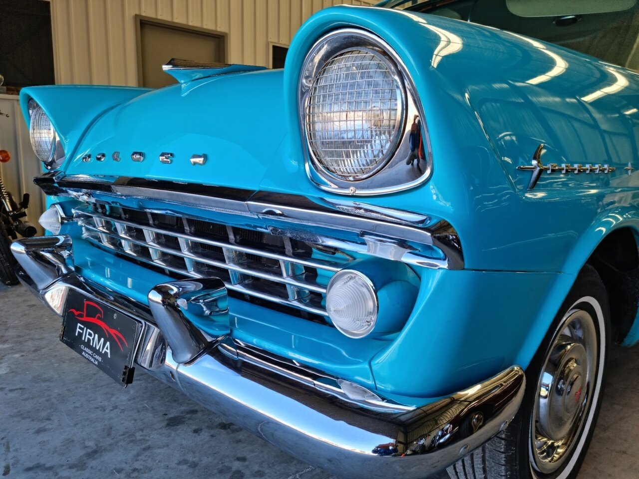 1960 HOLDEN FB SPECIAL 4D SEDAN