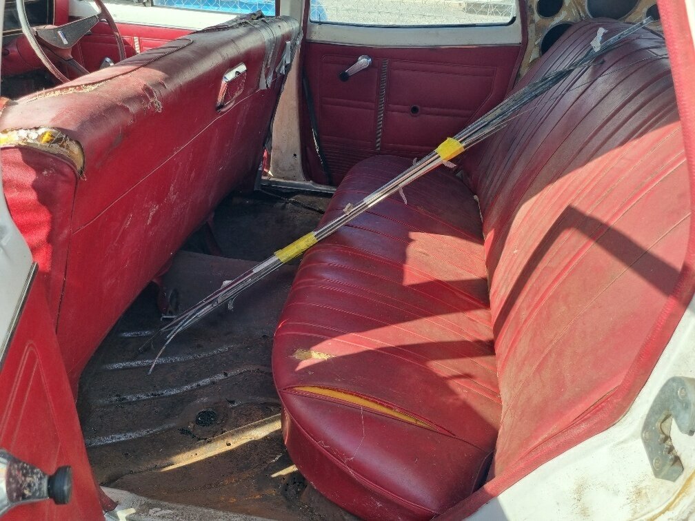 1969 HOLDEN KINGSWOOD HK MANUAL 4D SEDAN