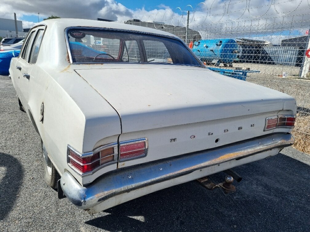 1969 HOLDEN KINGSWOOD HK MANUAL 4D SEDAN