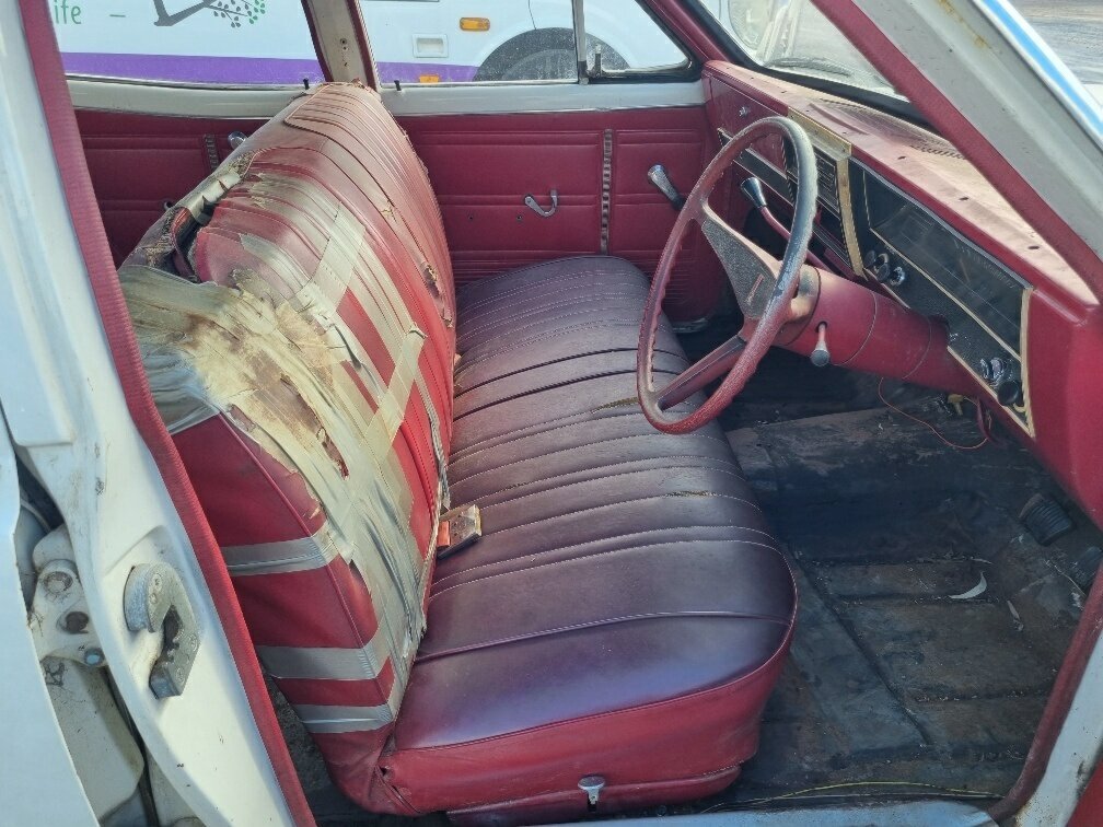 1969 HOLDEN KINGSWOOD HK MANUAL 4D SEDAN