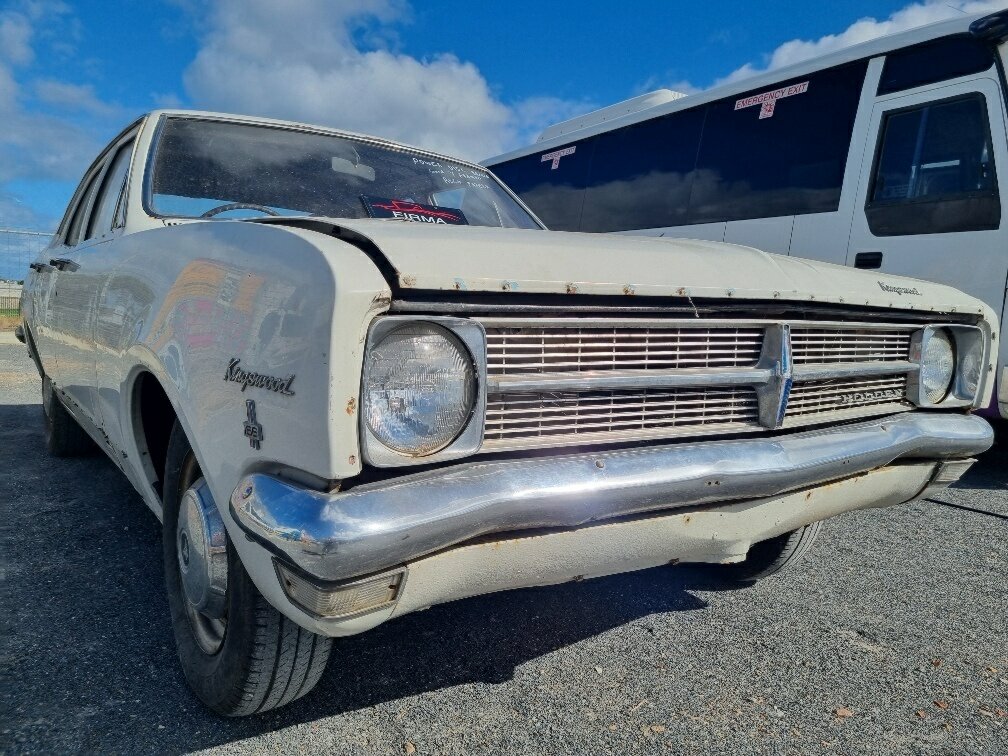 1969 HOLDEN KINGSWOOD HK MANUAL 4D SEDAN