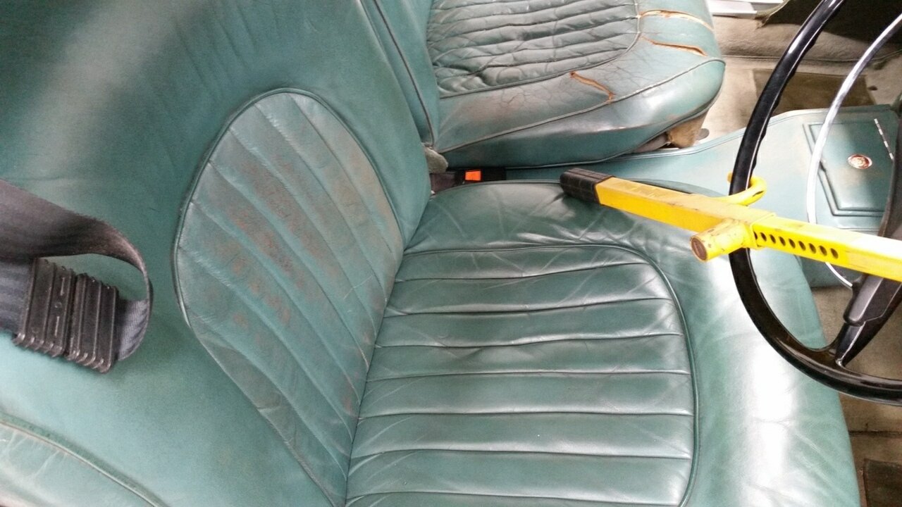 1963 JAGUAR MK II 3.4 4 SP MAN + OVERDRIVE 4D SEDAN