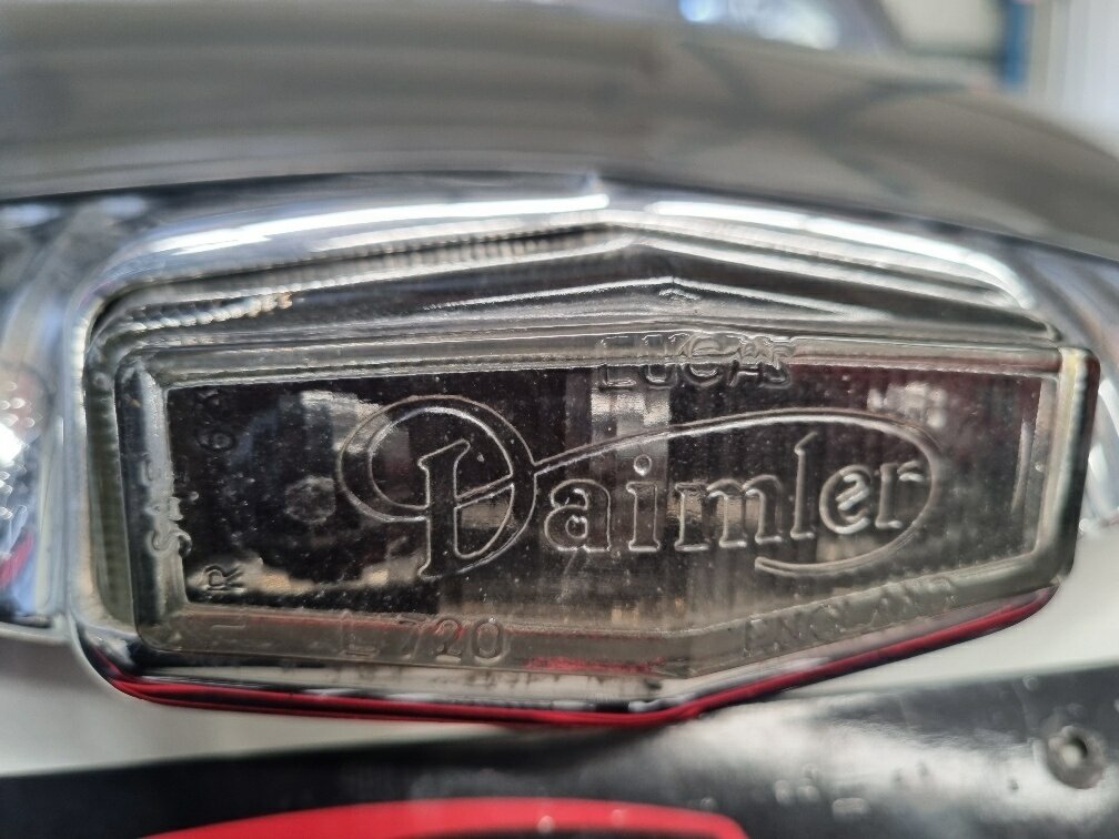 1967 DAIMLER 2.5 LITRE 3 SP AUTOMATIC 4D SEDAN