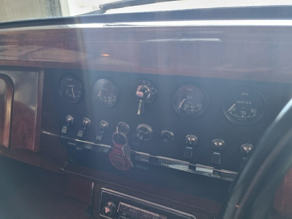 1967 DAIMLER 2.5 LITRE 3 SP AUTOMATIC 4D SEDAN