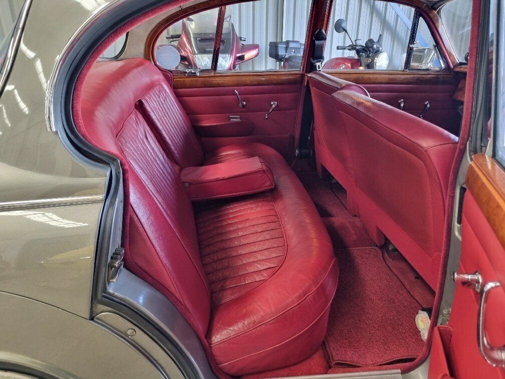 1967 DAIMLER 2.5 LITRE 3 SP AUTOMATIC 4D SEDAN