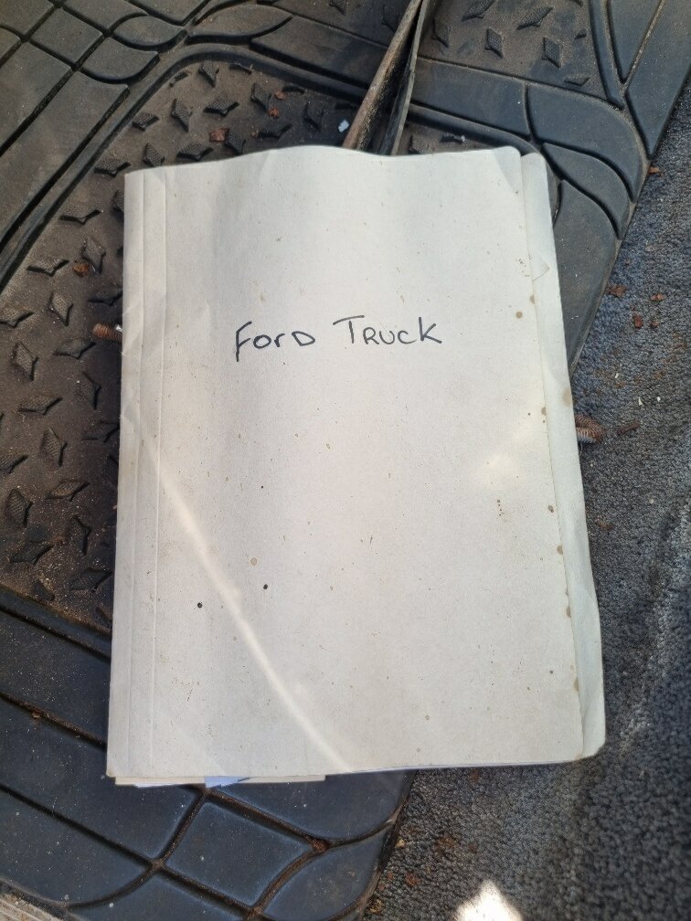 1985 FORD CARGO TRUCK