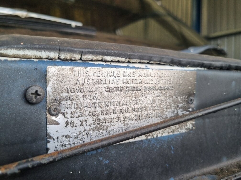 1976 TOYOTA CROWN SUPER SALOON AUTOMATIC 4D SEDAN