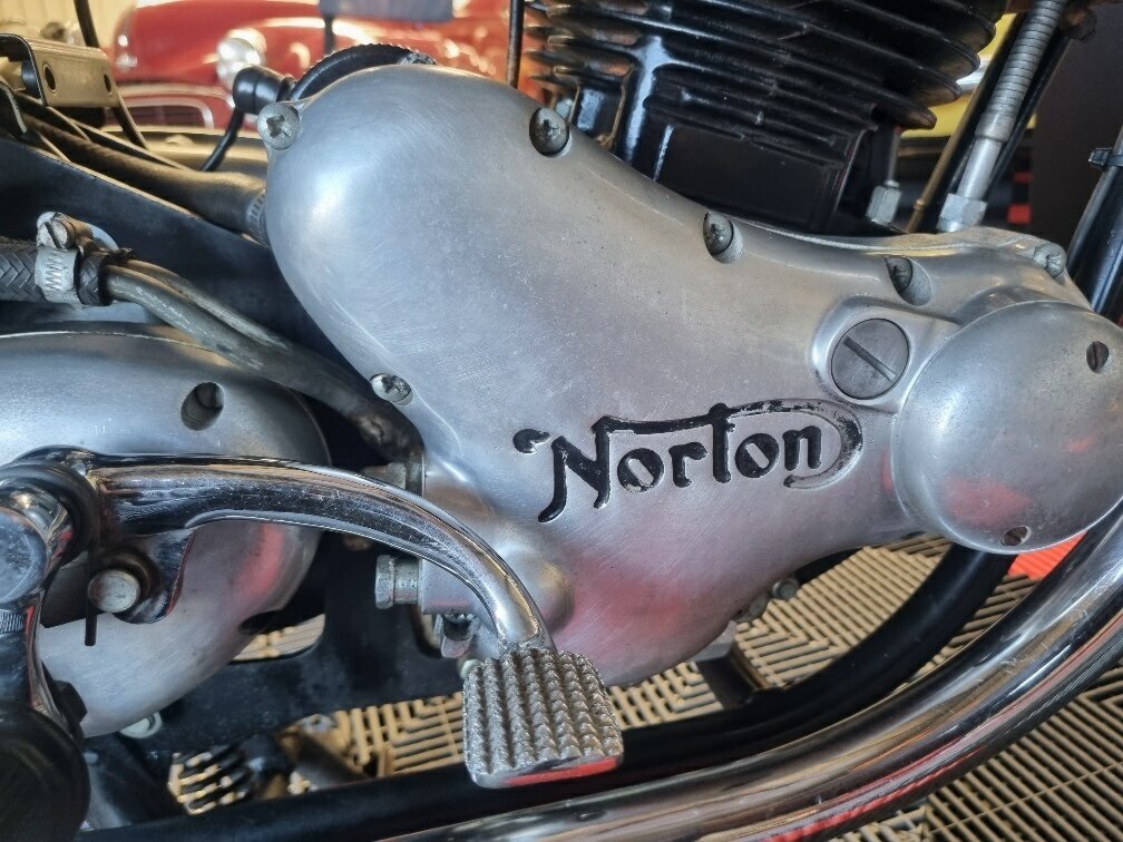 1975 NORTON COMMANDO 850 ROAD