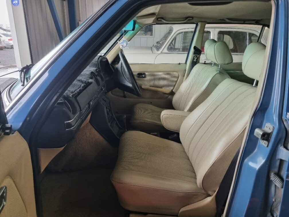 1979 MERCEDES-BENZ 300D AUTOMATIC SEDAN