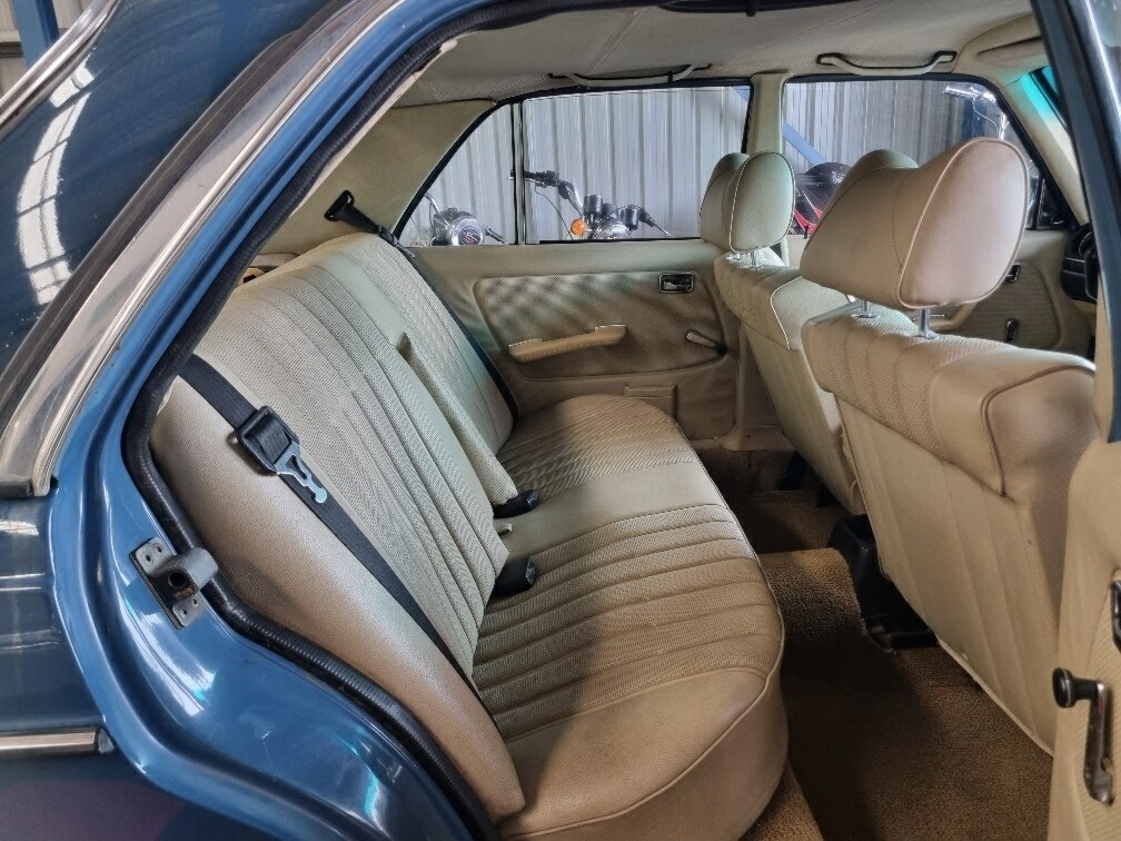 1979 MERCEDES-BENZ 300D AUTOMATIC SEDAN