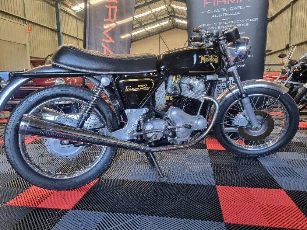 1973 NORTON COMMANDO 850 ROAD