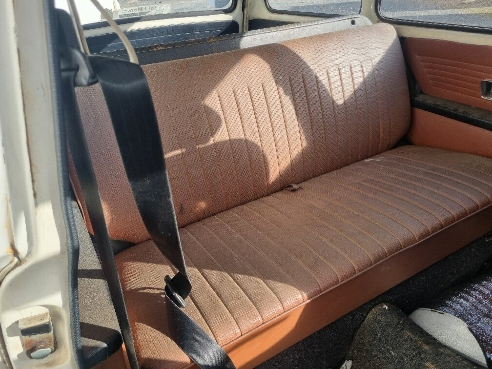 1970 VOLKSWAGEN 1600 DELUXE 4 SP MANUAL 2D SEDAN