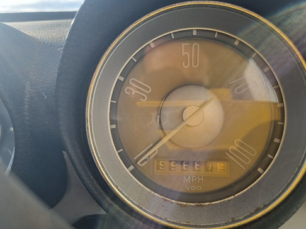 1970 VOLKSWAGEN 1600 DELUXE 4 SP MANUAL 2D SEDAN