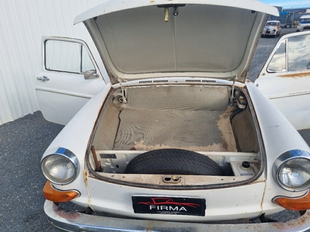 1970 VOLKSWAGEN 1600 DELUXE 4 SP MANUAL 2D SEDAN