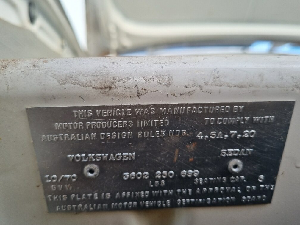 1970 VOLKSWAGEN 1600 DELUXE 4 SP MANUAL 2D SEDAN