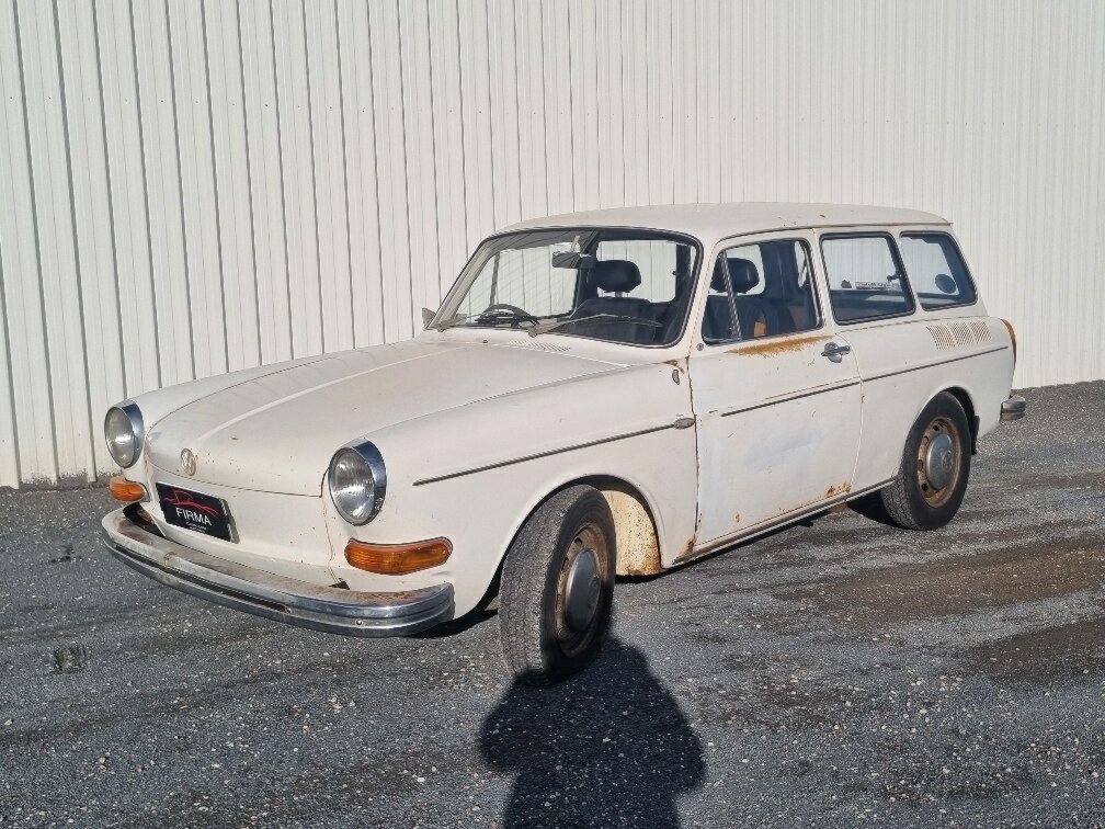1970 VOLKSWAGEN 1600 DELUXE 4 SP MANUAL 2D SEDAN
