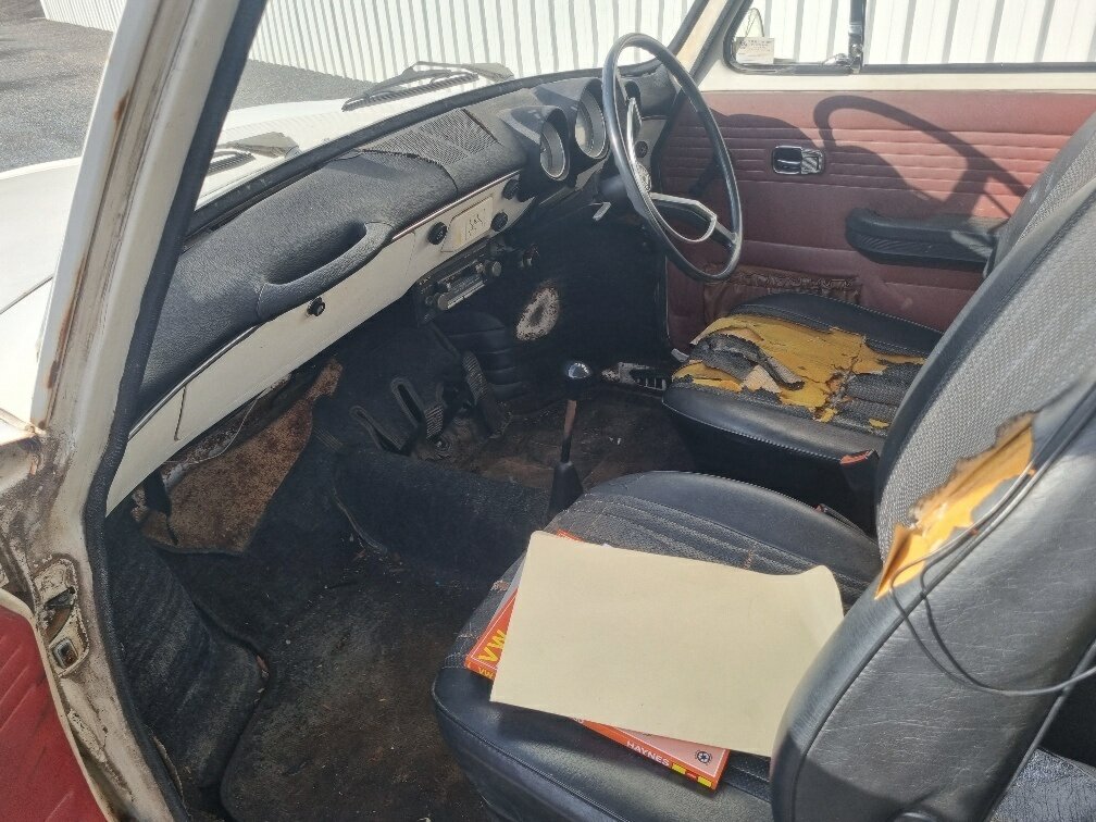1970 VOLKSWAGEN 1600 DELUXE 4 SP MANUAL 2D SEDAN