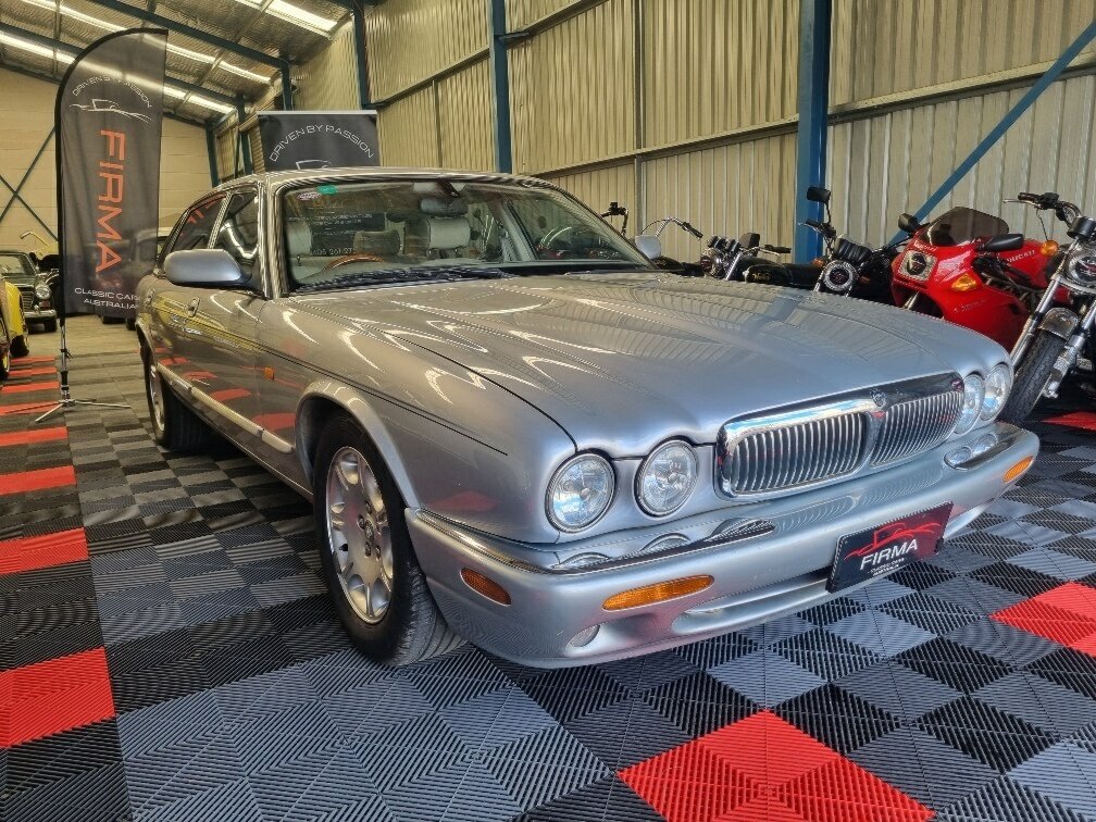 2000 JAGUAR SOVEREIGN LWB 4.0 AUTOMATIC 4D SEDAN