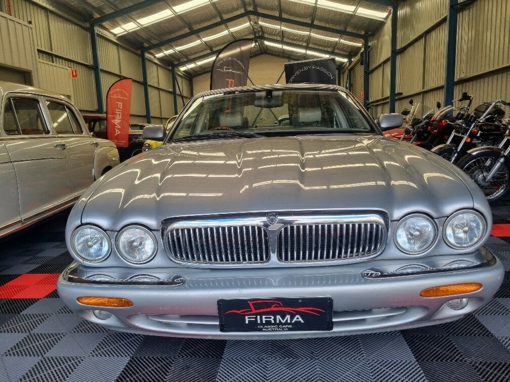2000 JAGUAR SOVEREIGN LWB 4.0 AUTOMATIC 4D SEDAN