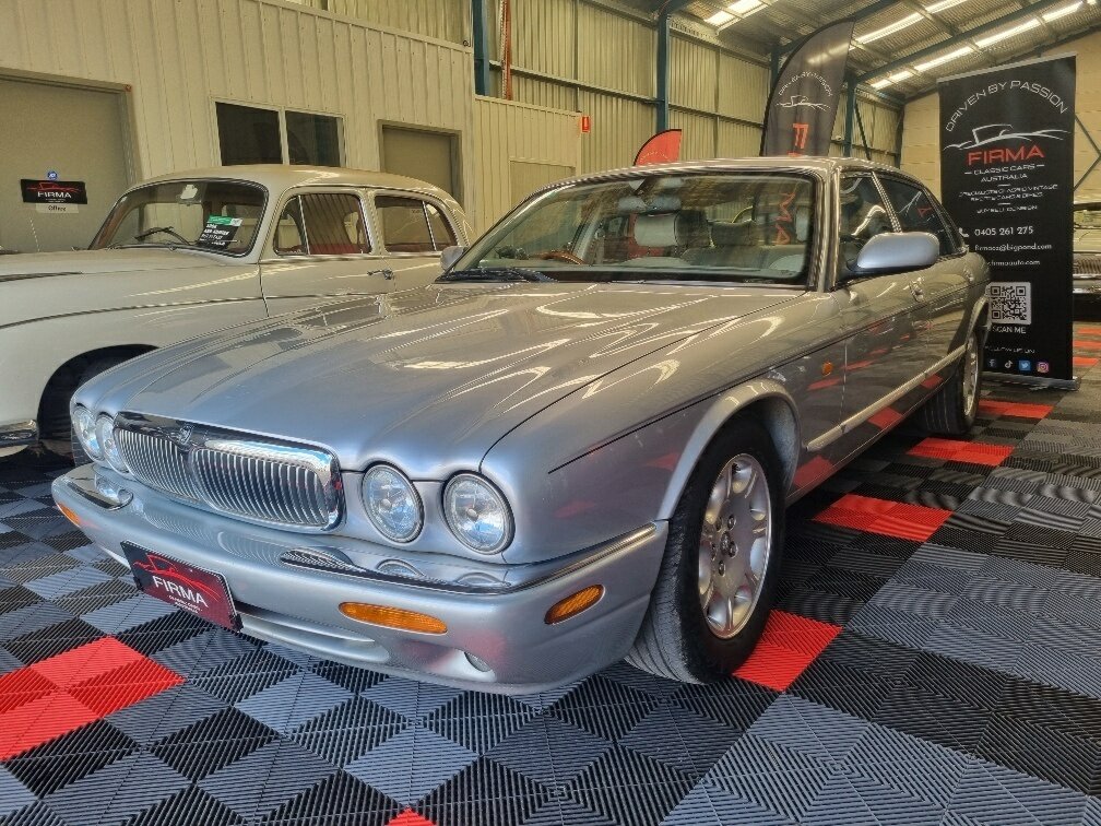 2000 JAGUAR SOVEREIGN LWB 4.0 AUTOMATIC 4D SEDAN