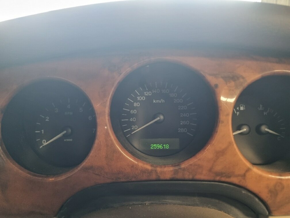 2000 JAGUAR SOVEREIGN LWB 4.0 AUTOMATIC 4D SEDAN