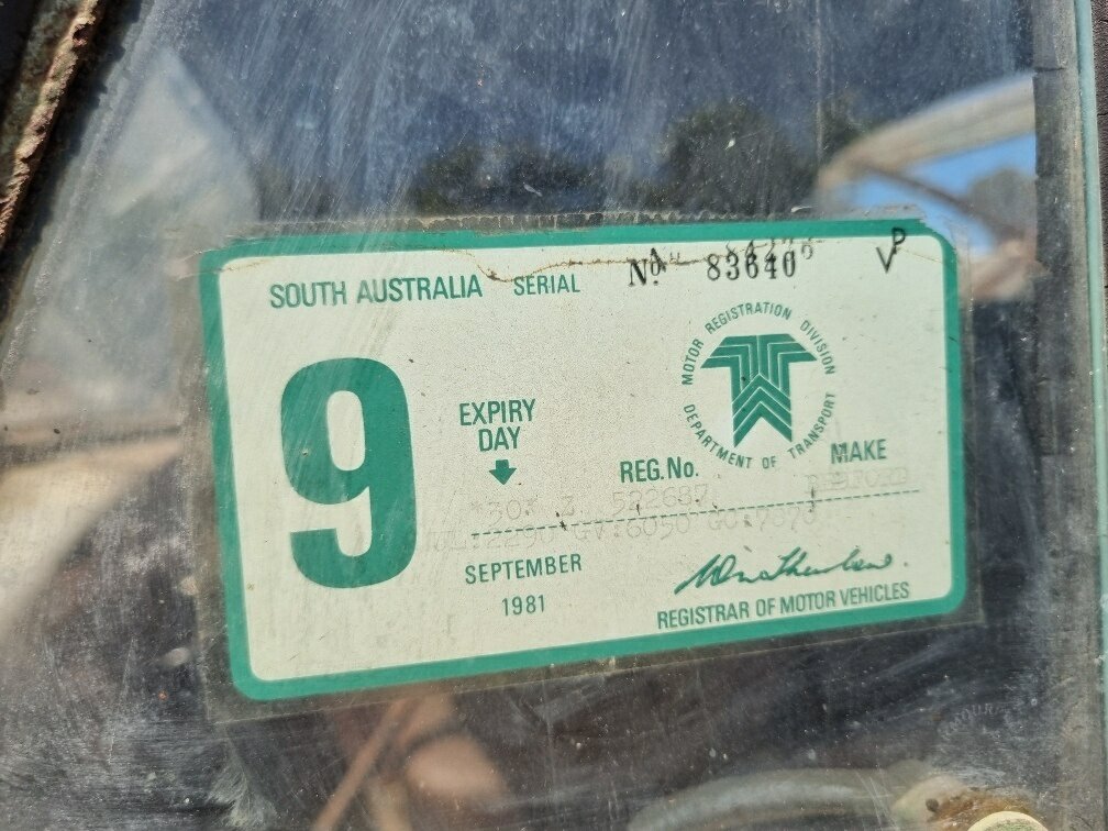 1947 BEDFORD TRUCK