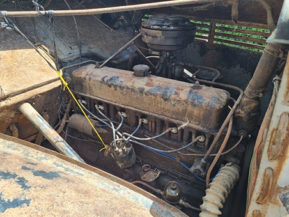 1947 BEDFORD TRUCK
