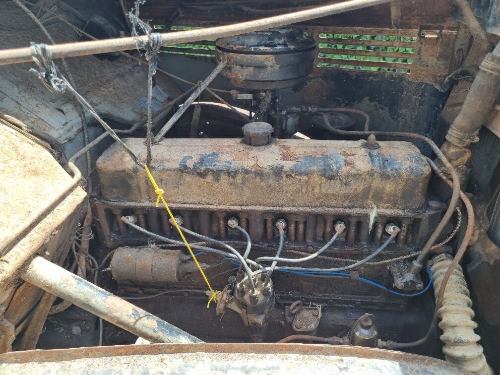 1947 BEDFORD TRUCK