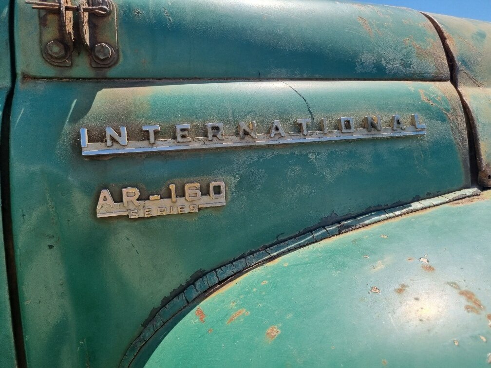 1952 INTERNATIONAL TRACTOR