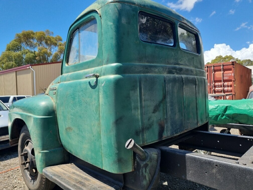 1952 INTERNATIONAL TRACTOR