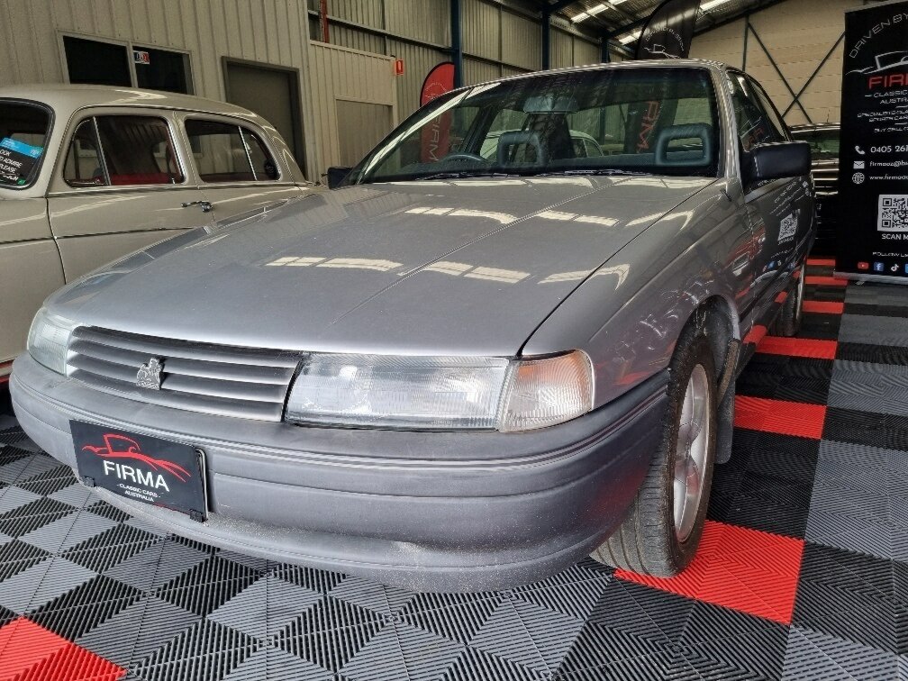 1990 HOLDEN COMMODORE VN V6 MANUAL SEDAN