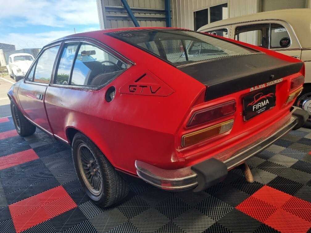 1977 ALFA ROMEO ALFETTA GTV 2000 5 SP MANUAL 2D COUPE