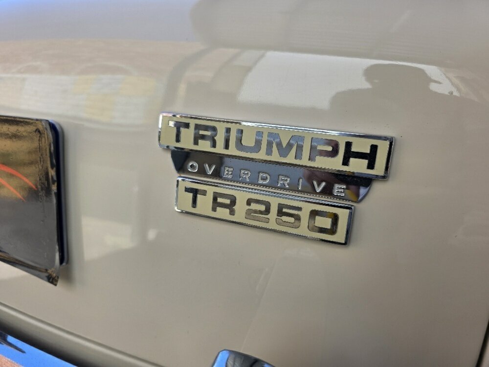 1968 TRIUMPH TR 250 ROADSTER