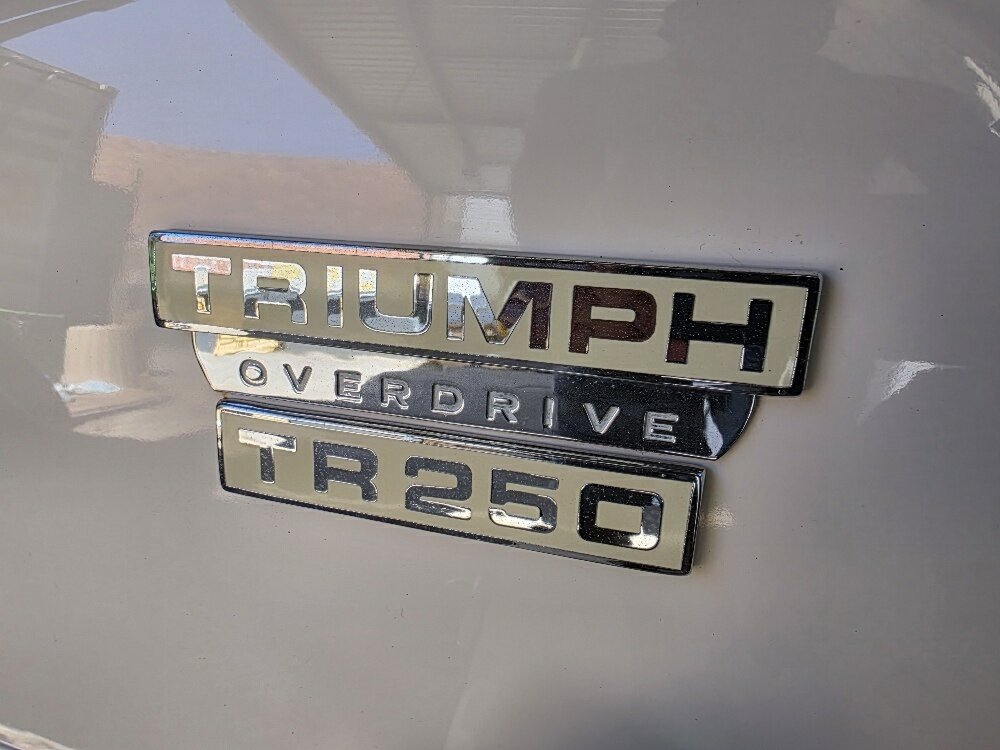 1968 TRIUMPH TR 250 ROADSTER